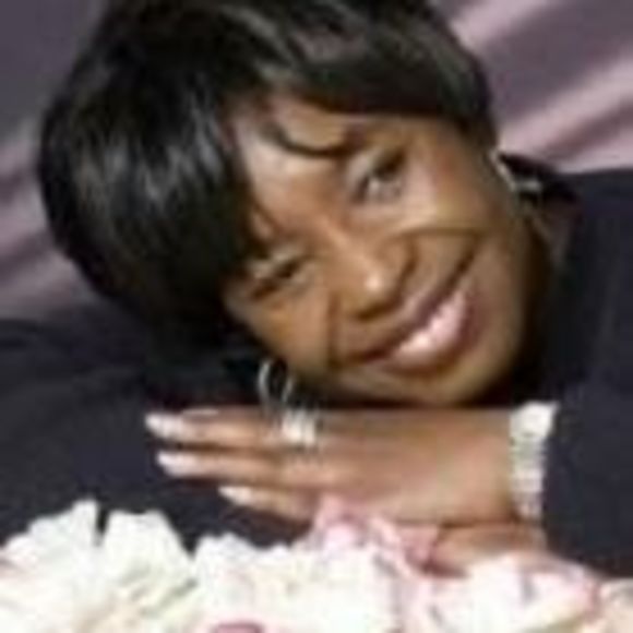 Meet your Posher, Carolyn - Picture 1 of 1